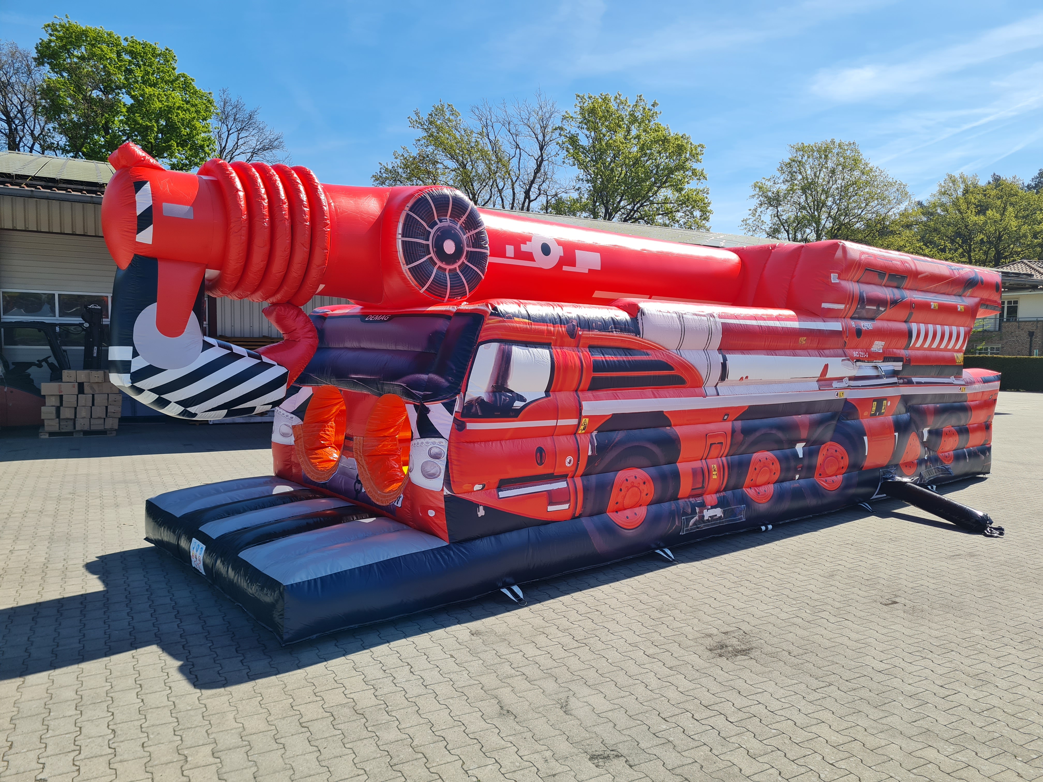  Hindernisbahn - 11,2x3,1 m - Kranwagen