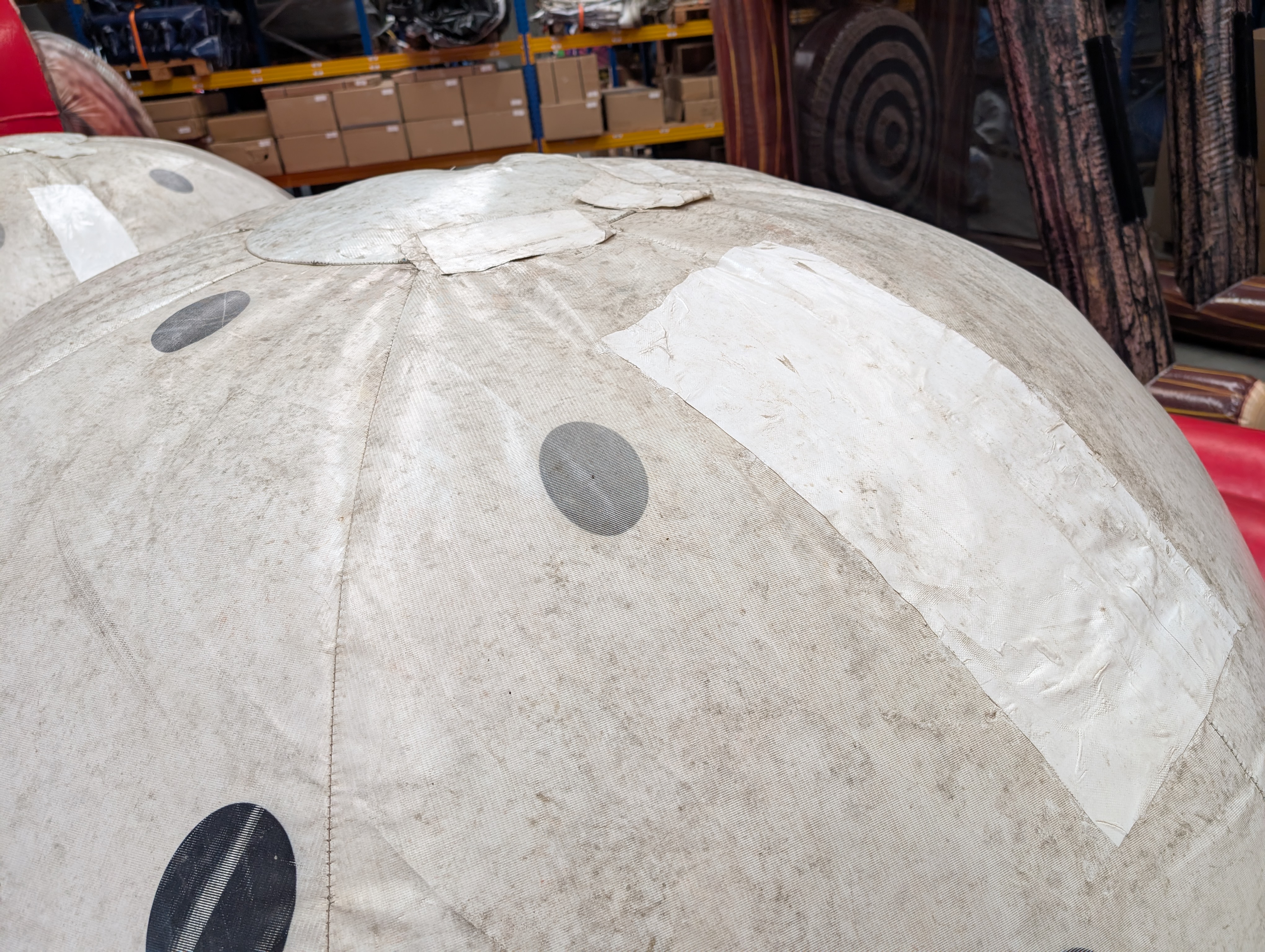 Bouncing balls - 17x7 m - gebraucht