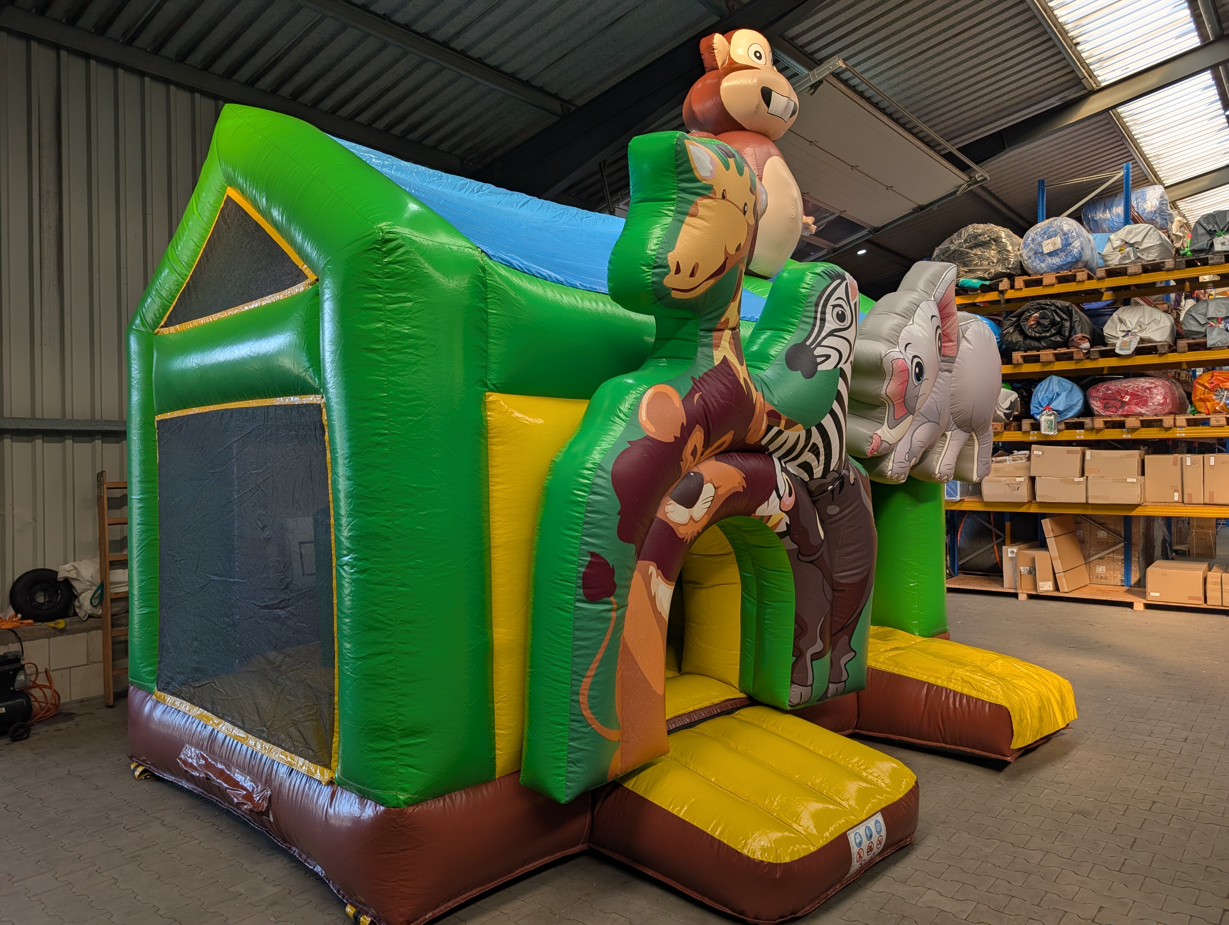 Multiplay-Hüpfburg 5x4 m - mit Rutsche - gebraucht