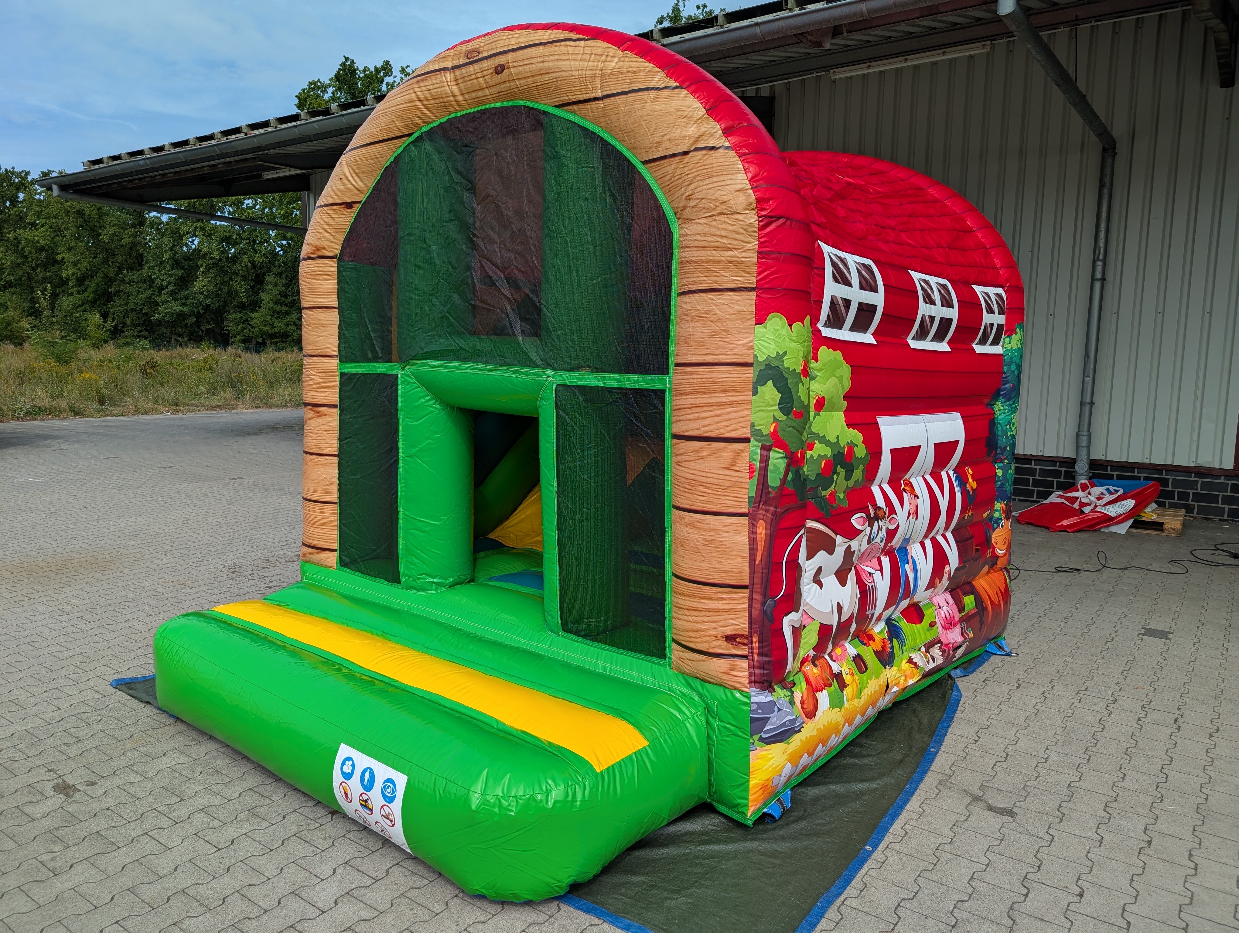 Hüpfburg - Farmer mit Rutsche - 4x3 m - rundes Dach