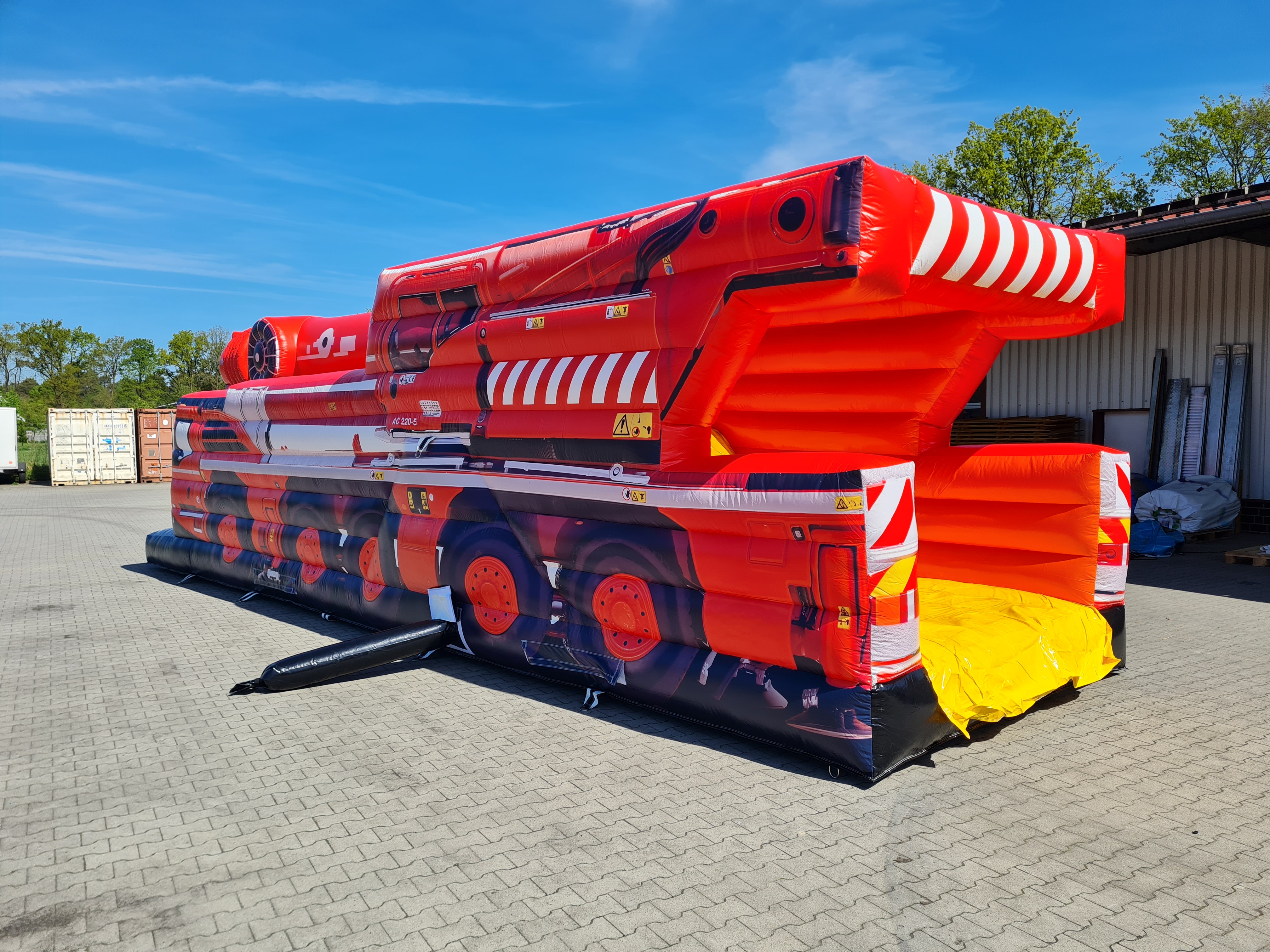  Hindernisbahn - 11,2x3,1 m - Kranwagen